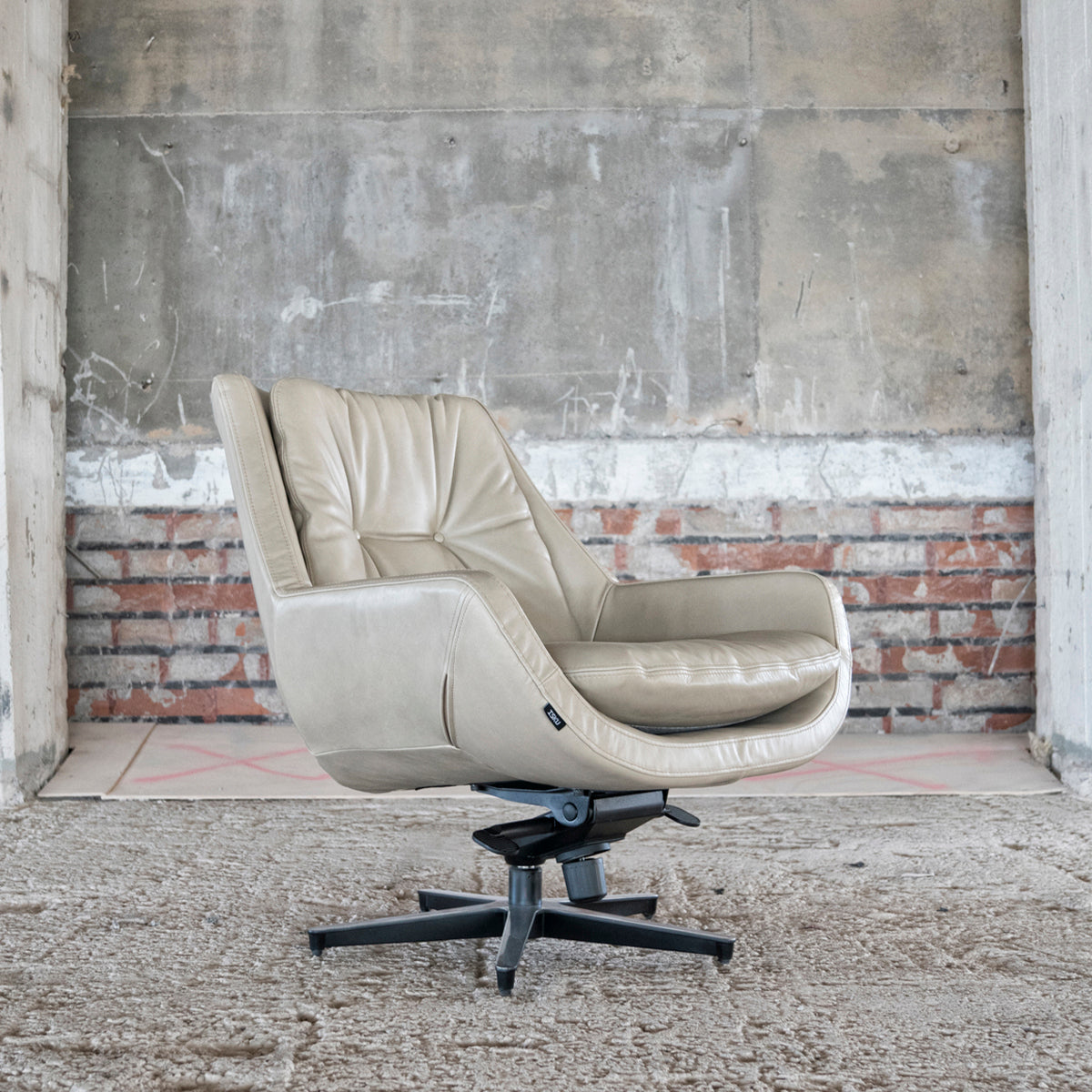 Pyörivä nojatuoli - Isku Koti