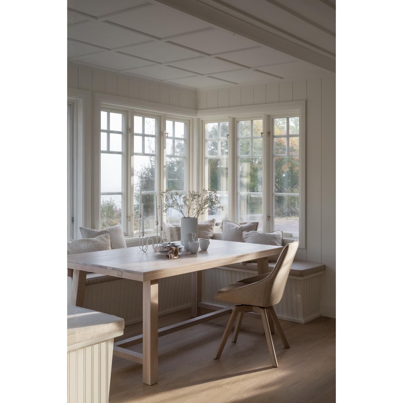 Alison tuoli valkolakattu tammijalka / vaalea beige kangas