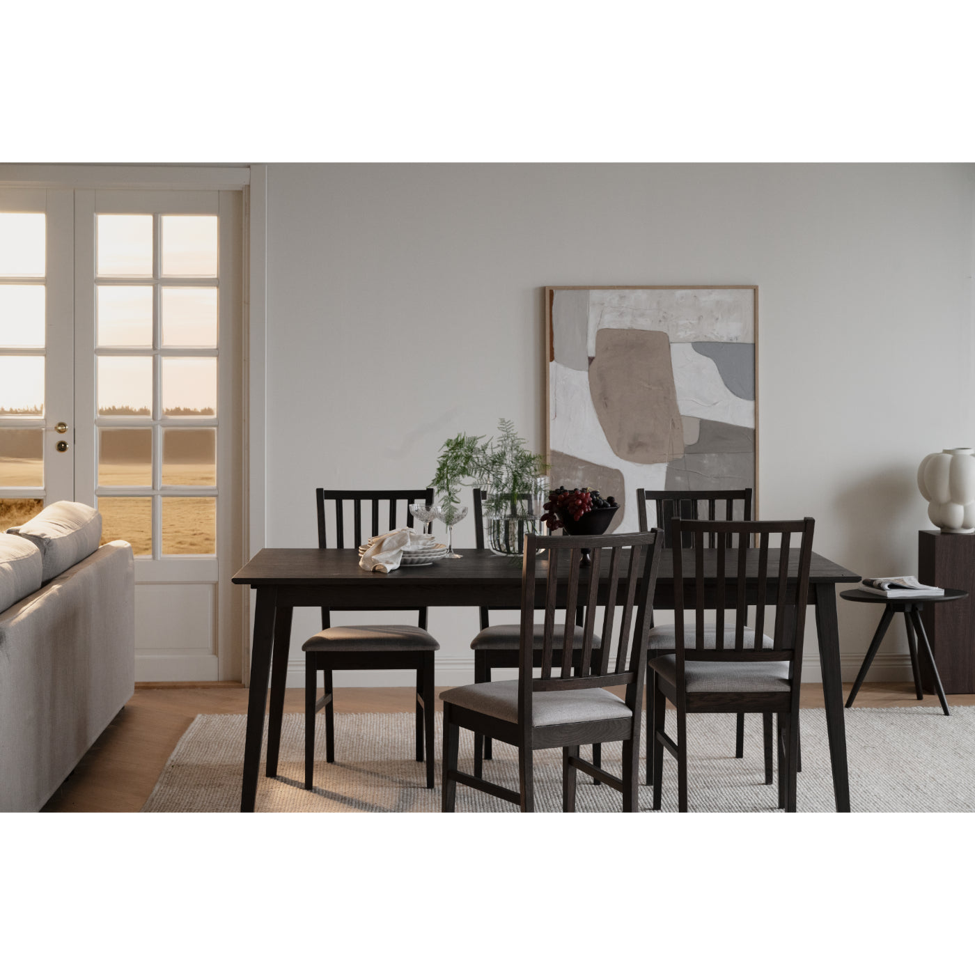 Filippa-tuoli, tummanruskea tammi / beige kangasistuin