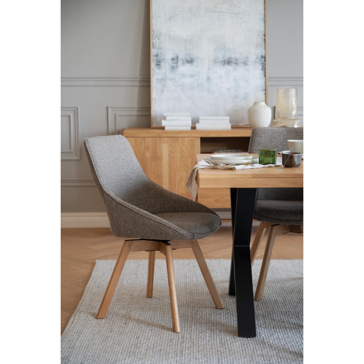 Alison tuoli lakattu tammijalka / tumma beige kangas