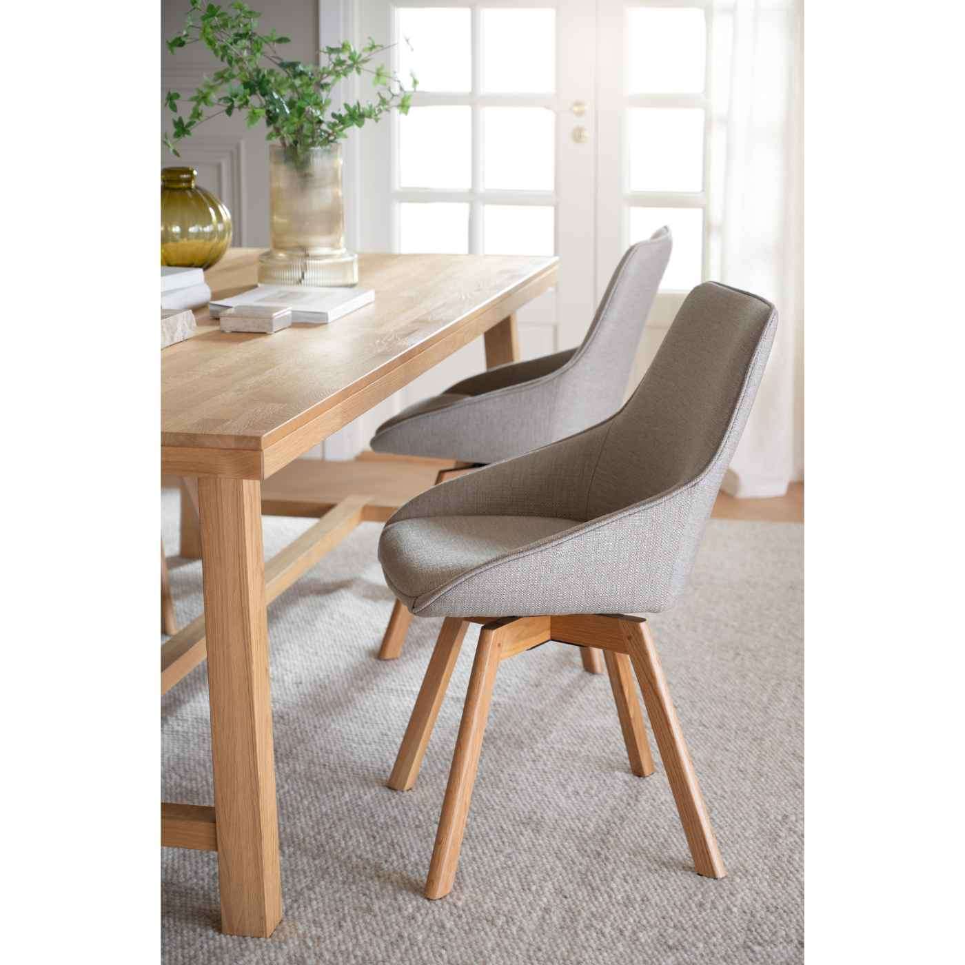 Alison tuoli lakattu tammijalka / beige kangas