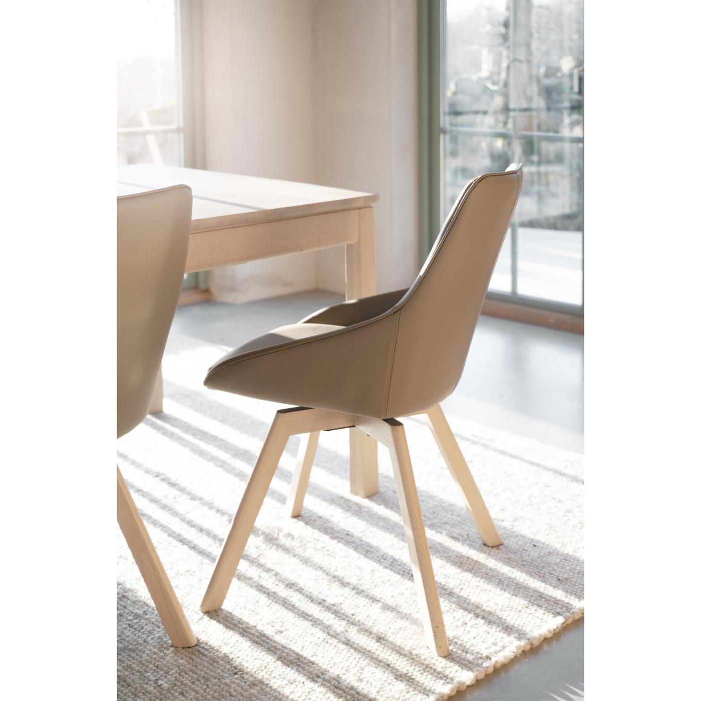 Alison tuoli valkolakattu tammijalka / beige nahka