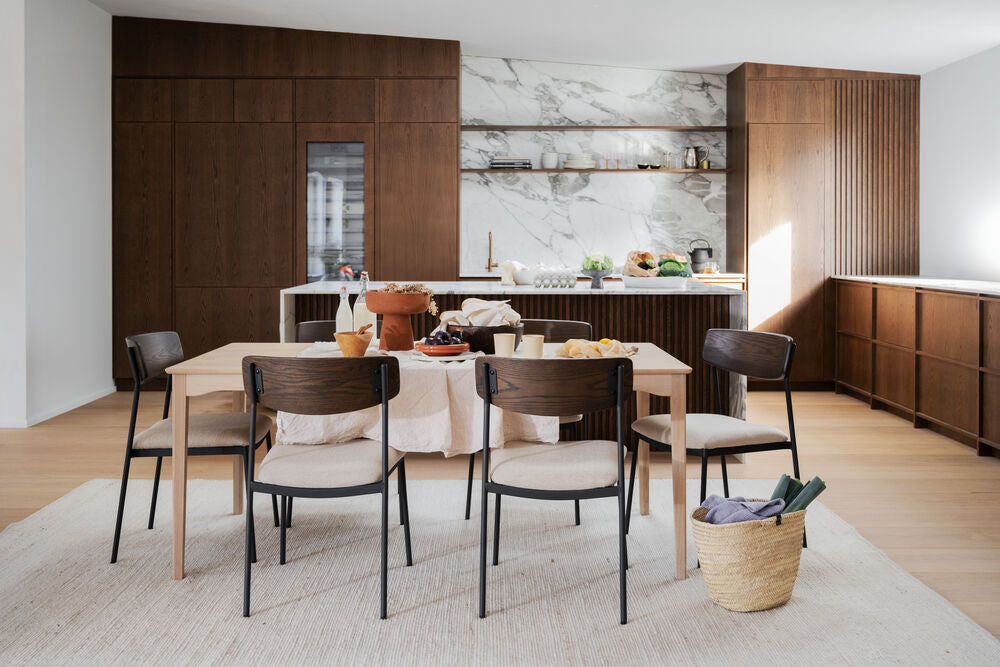 Markham ruokapöytä 180x90 cm valkopesty tammi