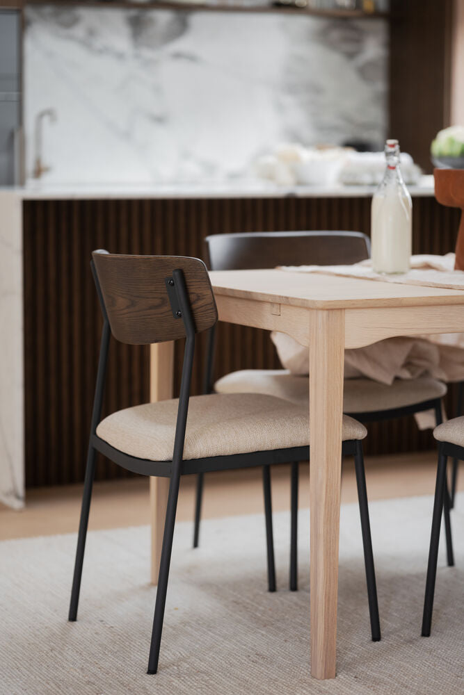 Markham ruokapöytä 180x90 cm valkopesty tammi