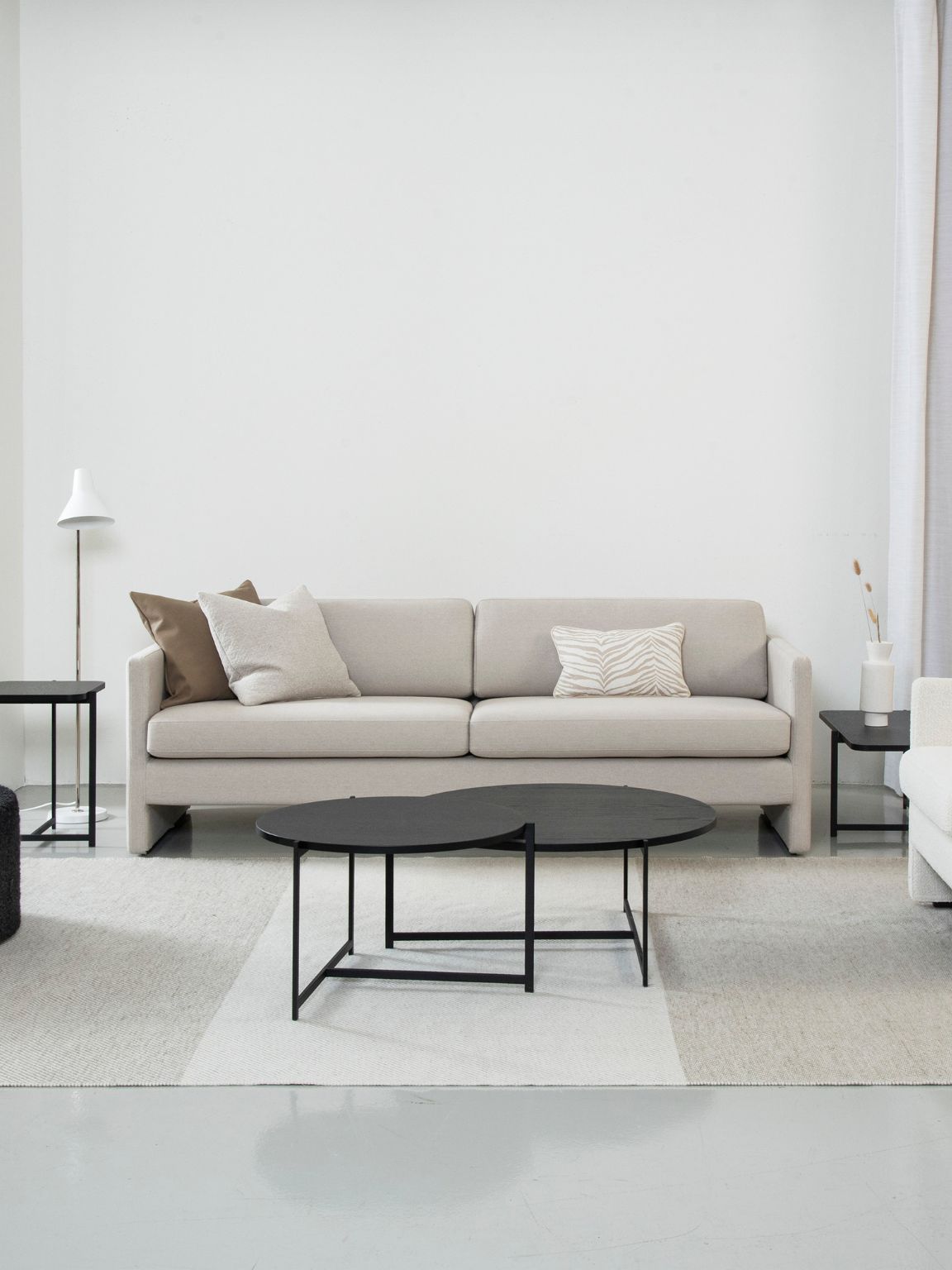 Interface Pilleri sohvapöytä 80x60 cm