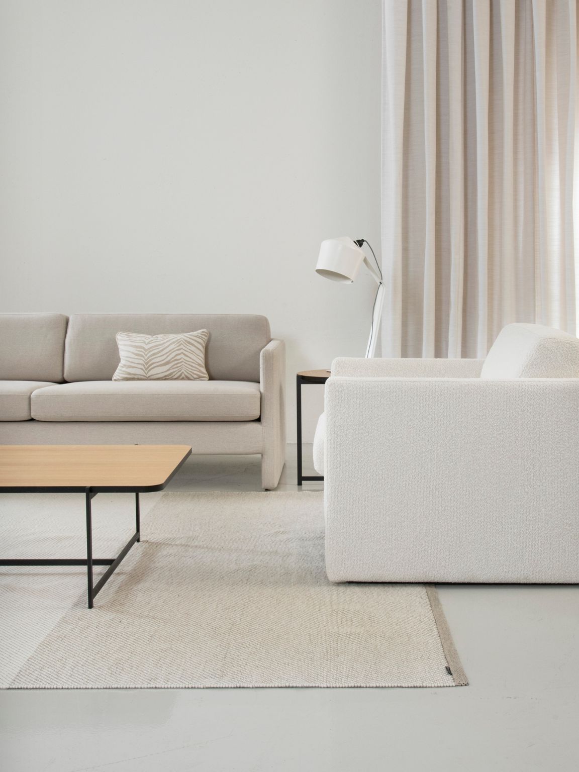 Interface Pilleri sohvapöytä 80x60 cm