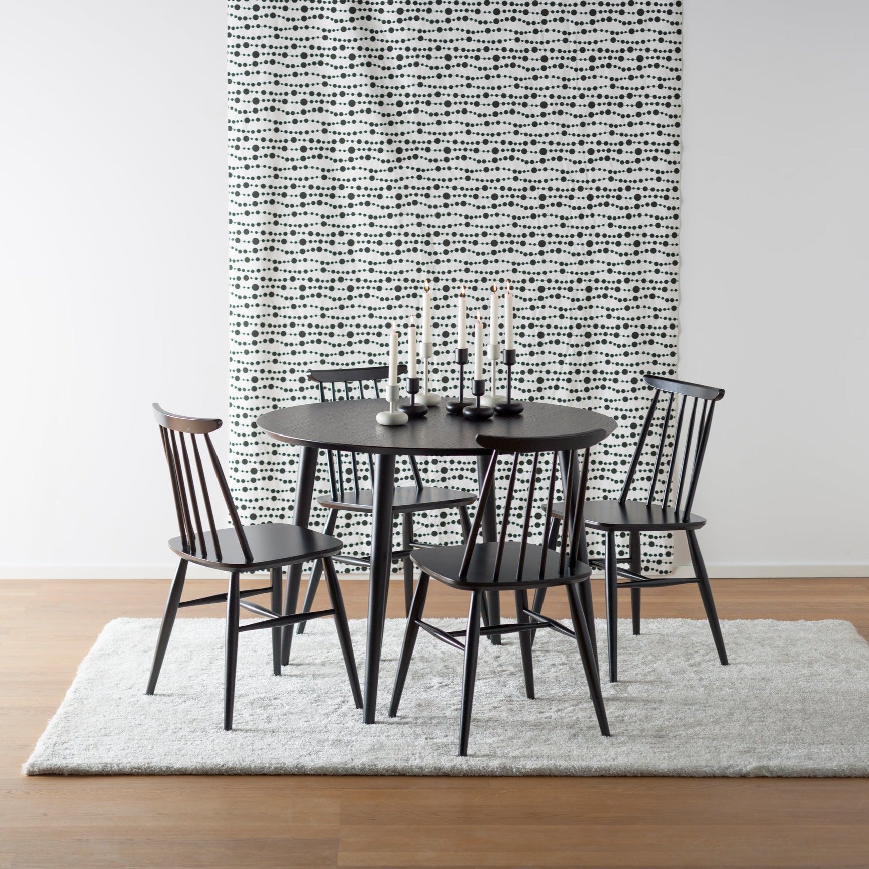 Aino ruokapöytä halk. 90cm + 4 pinnatuolia pohjanmaan