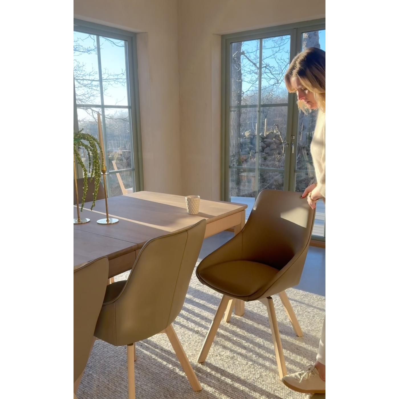 Alison tuoli valkolakattu tammijalka / tummanharmaa mikrokuitukangas