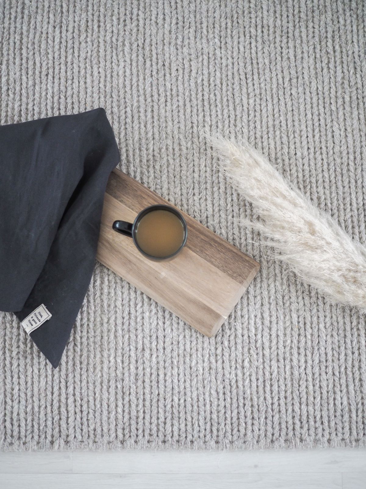 Anna villamatto - toimittajalla saldot vähissä, ei julk vielä 