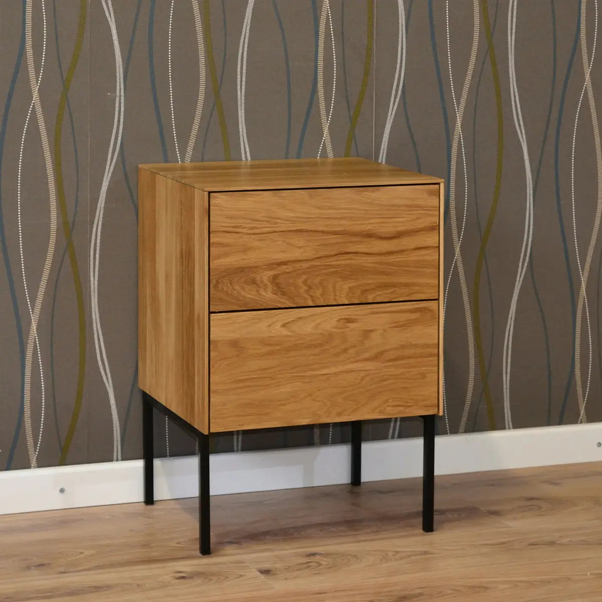 Orion yöpöytä, 2 laatikkoa Isku Stage