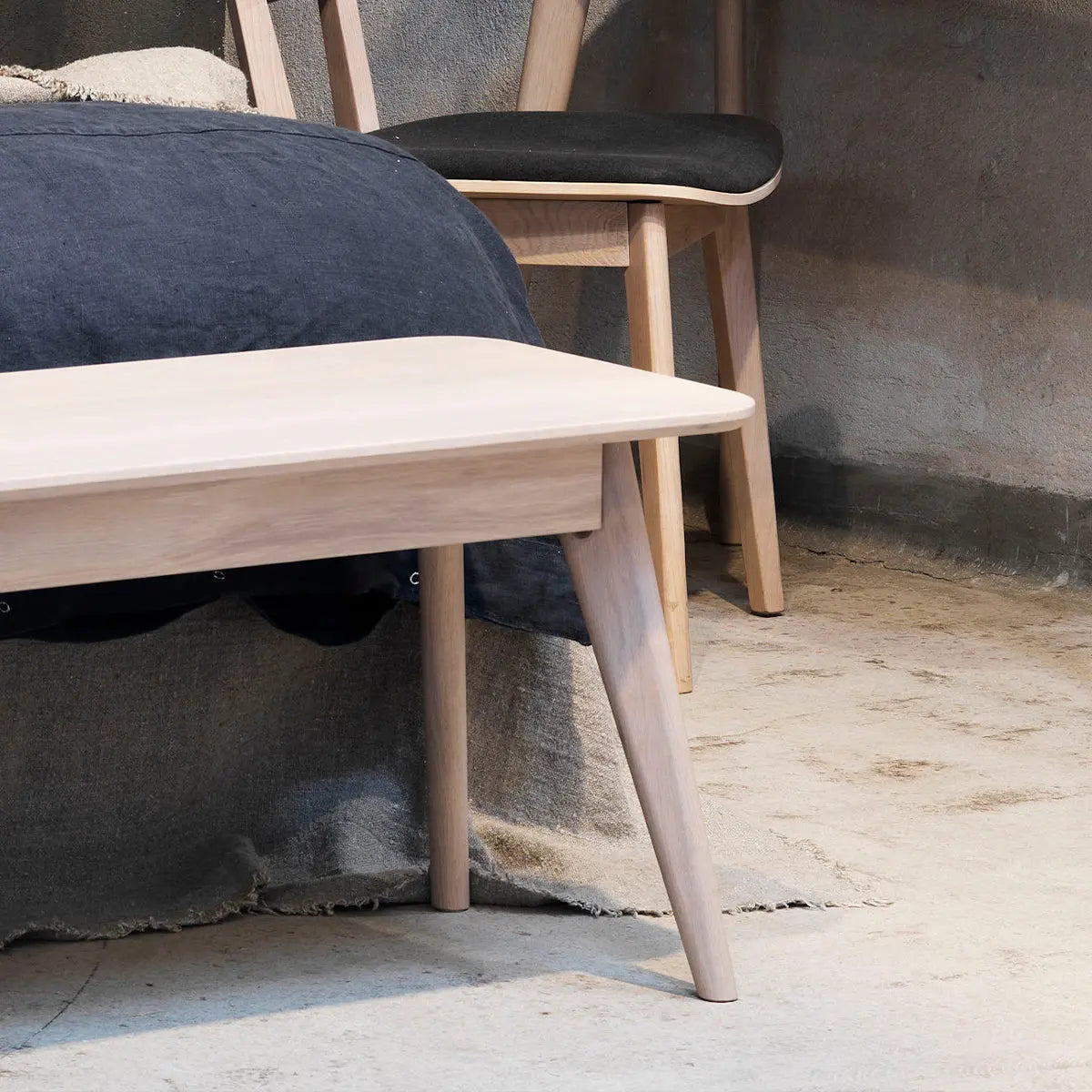 Yumi penkki L155 valkolakattu Rowico