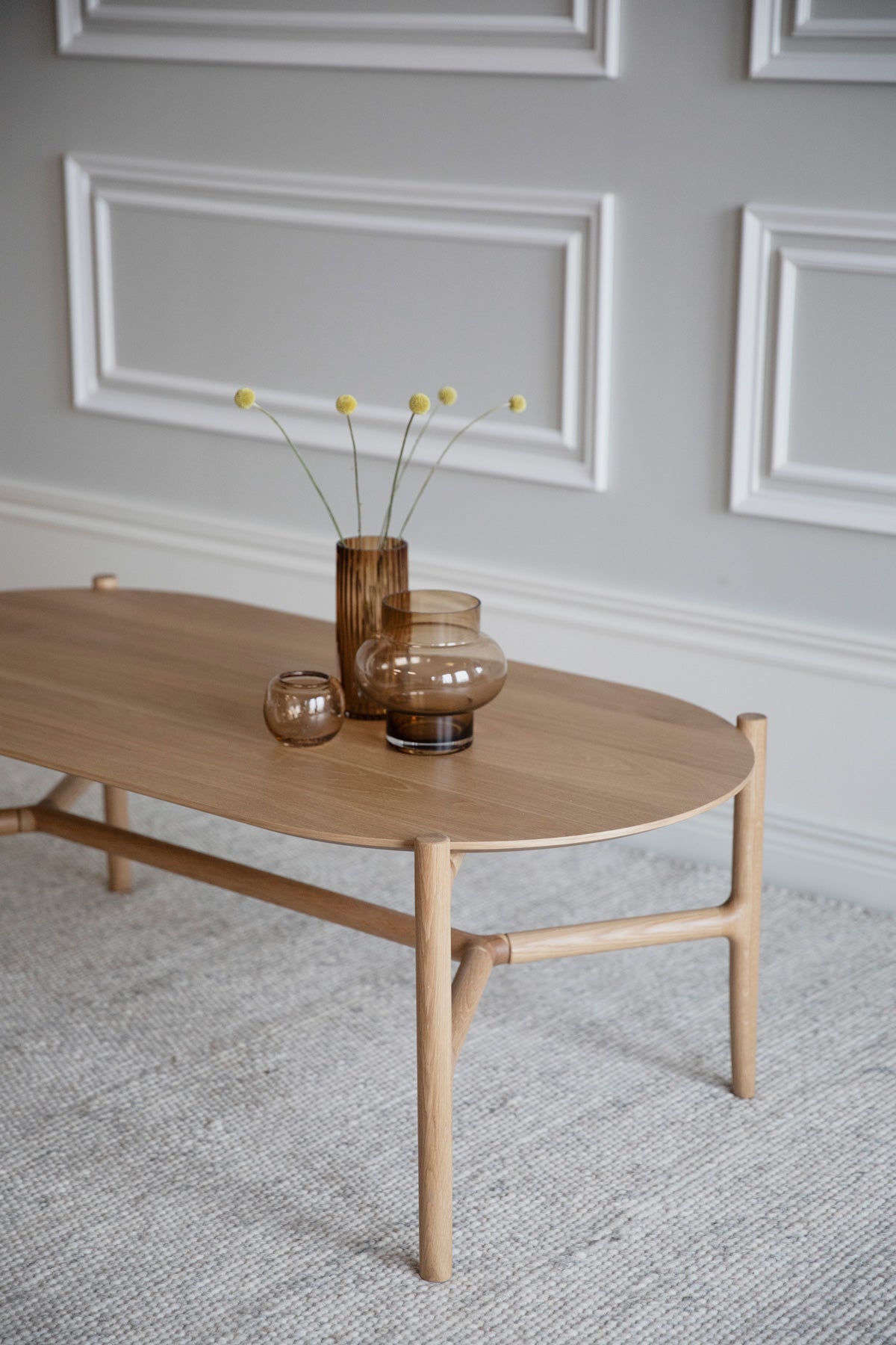 Holton ovaali sohvapöytä 130x65 cm tammi