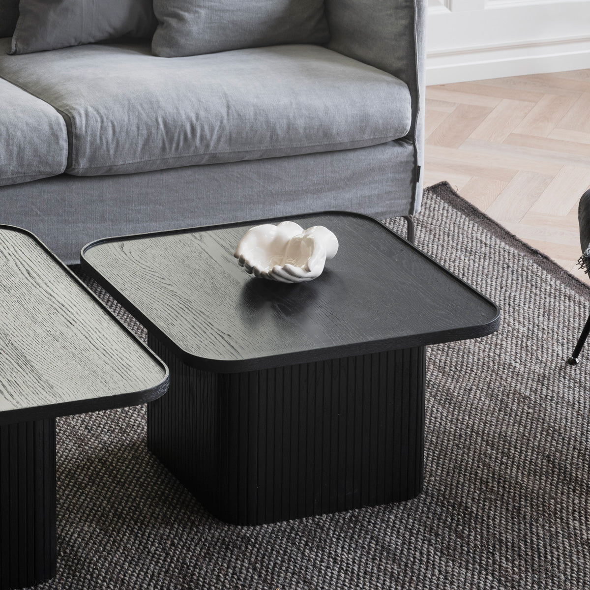 Sullivan sohvapöytä 60x60 cm musta tammi